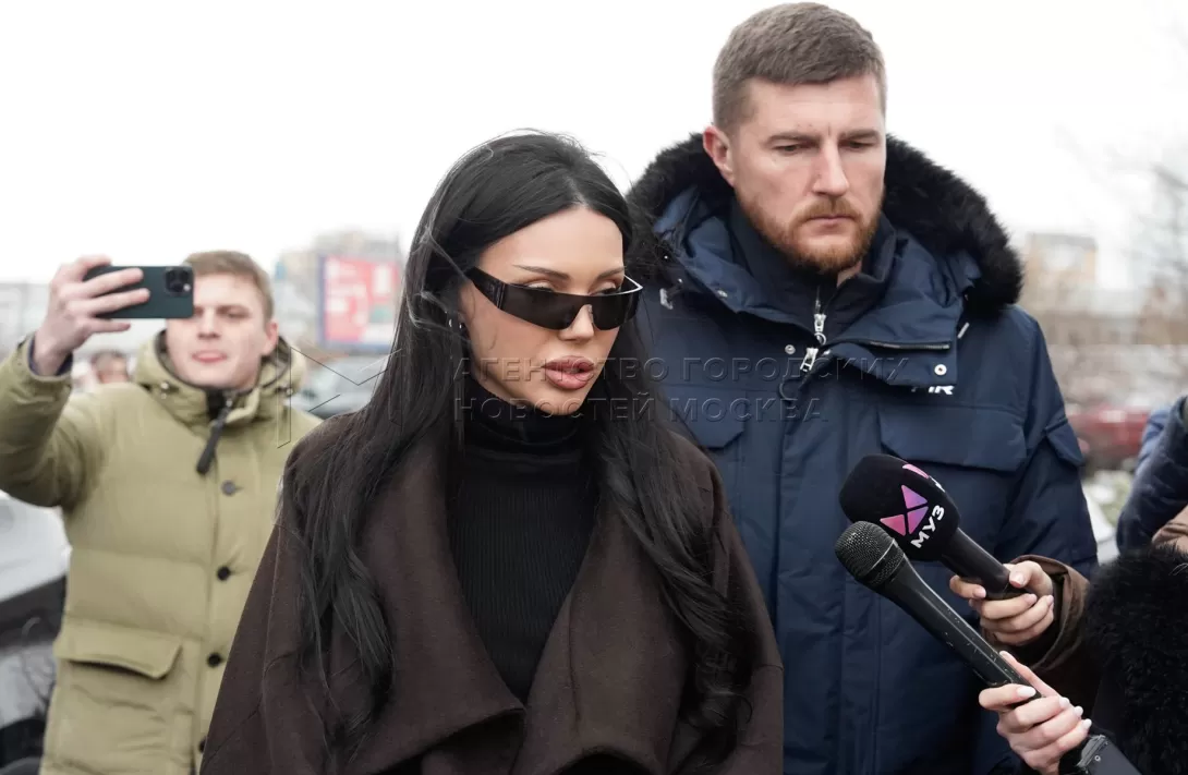 Оксана Самойлова просит на 6 месяцев ограничить общение Джигана с детьми
