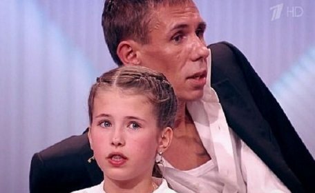 Дочь Алексея Панина выложила видео с пьяным отцом (ВИДЕО)